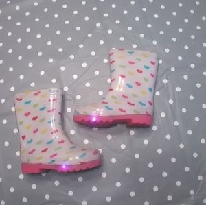 Rain boots for young girl size 9 with light